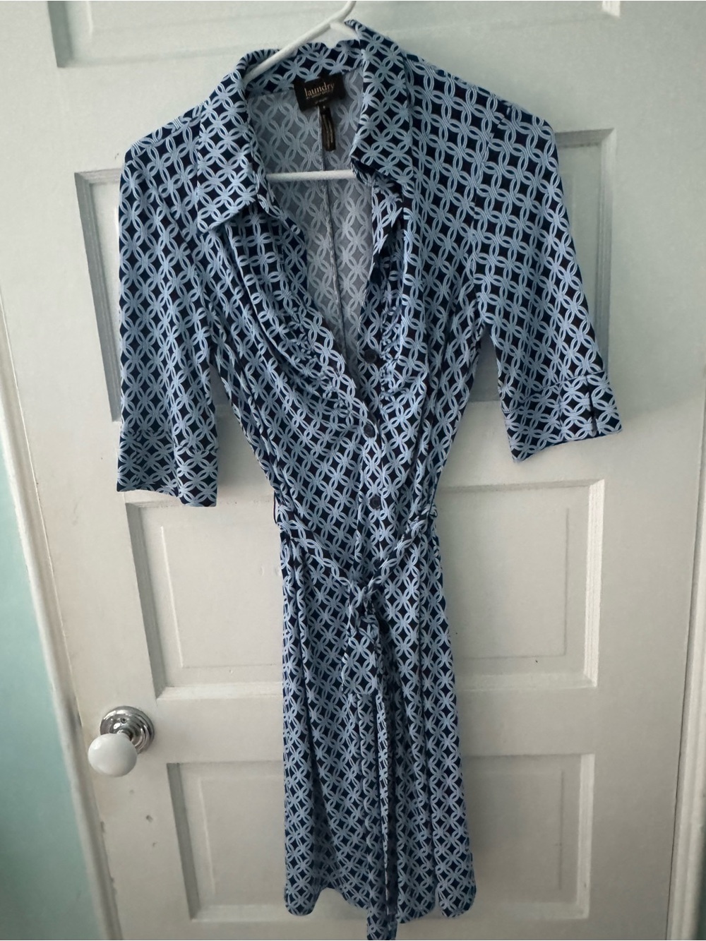 Laundry By Shelli Segal Light Blue & Navy Geometric Midi Wrap Dress